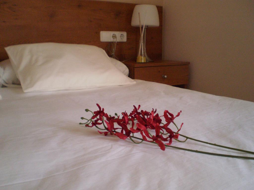 Archs Hotel Rural Lletger Chambre photo